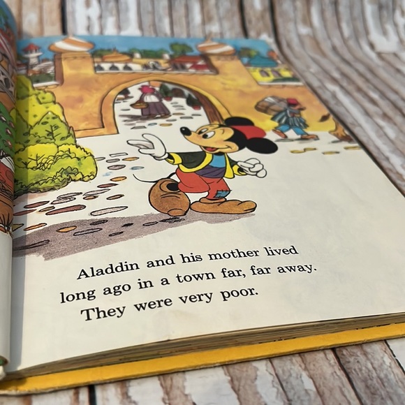 Walt Disney’s Aladdin and his Wonderful Lamp - Picture 4 of 10